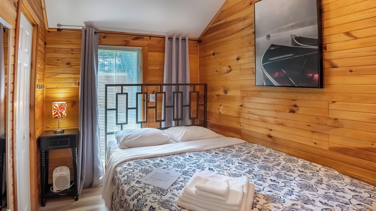 Photo of Bedroom in Arden