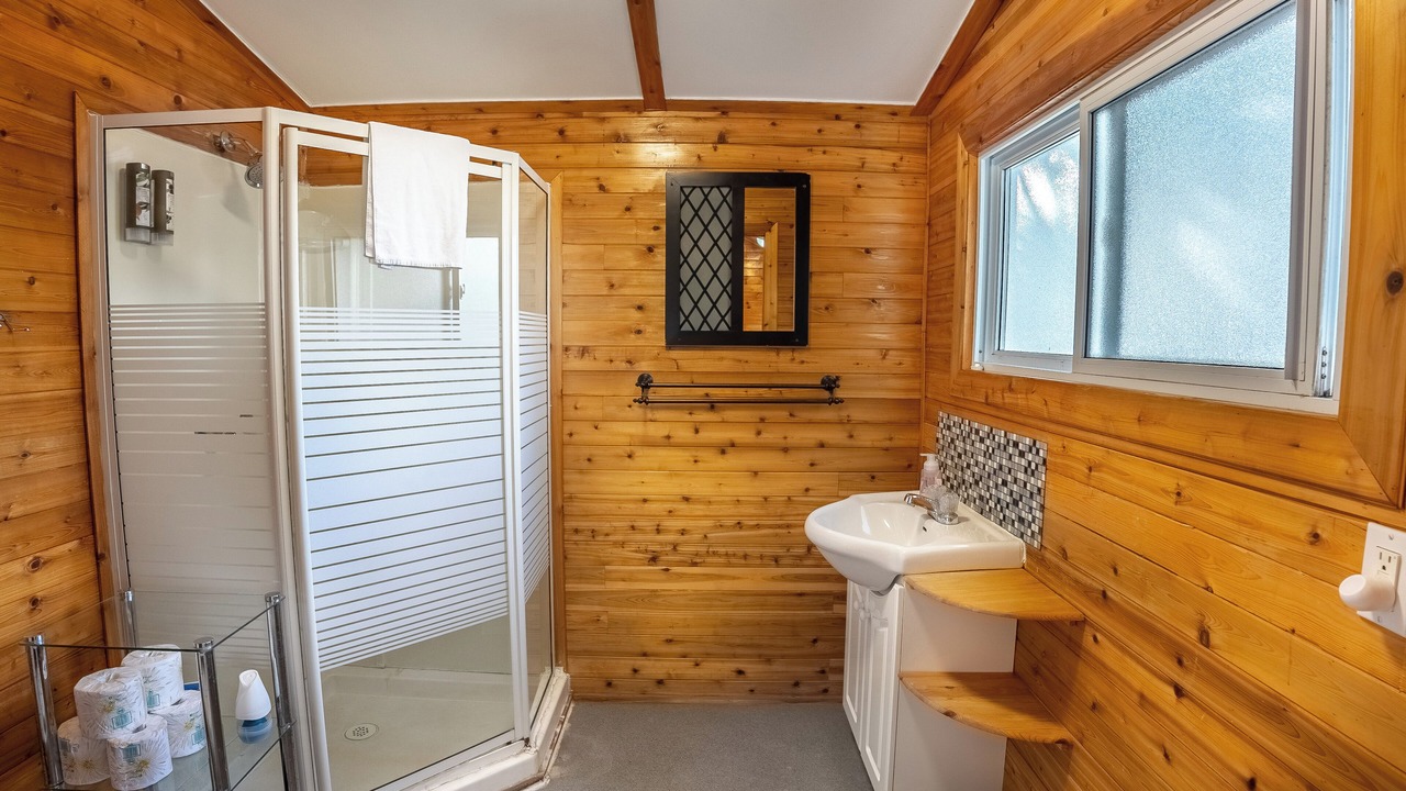 Photo of Bathroom in Arden