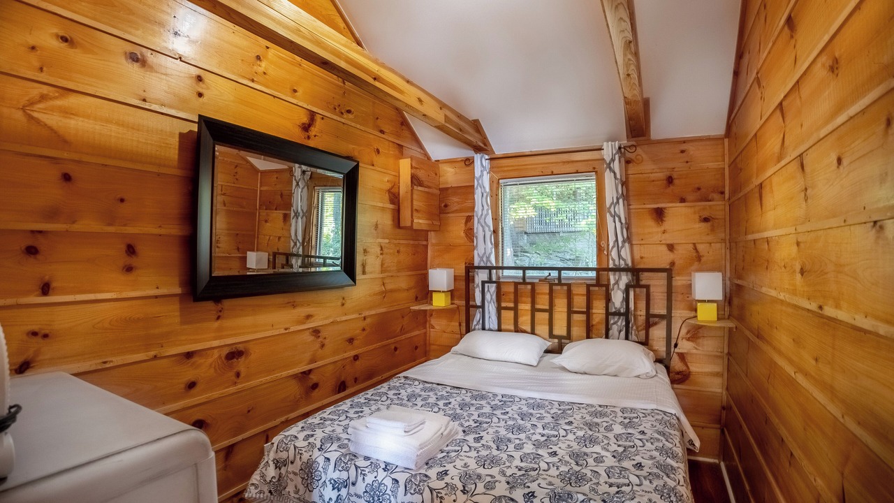Photo of Bedroom in Arden
