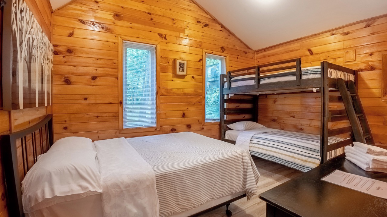 Photo of Bedroom in Arden