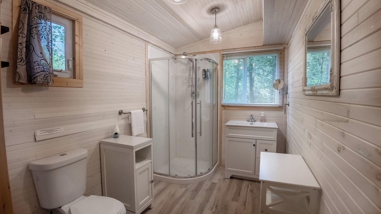 Photo of Bathroom in Arden