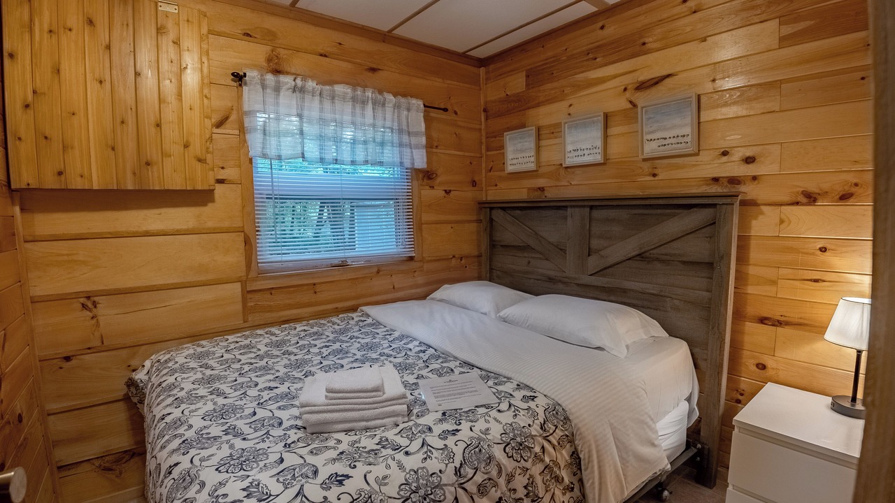 Photo of Bedroom in Arden