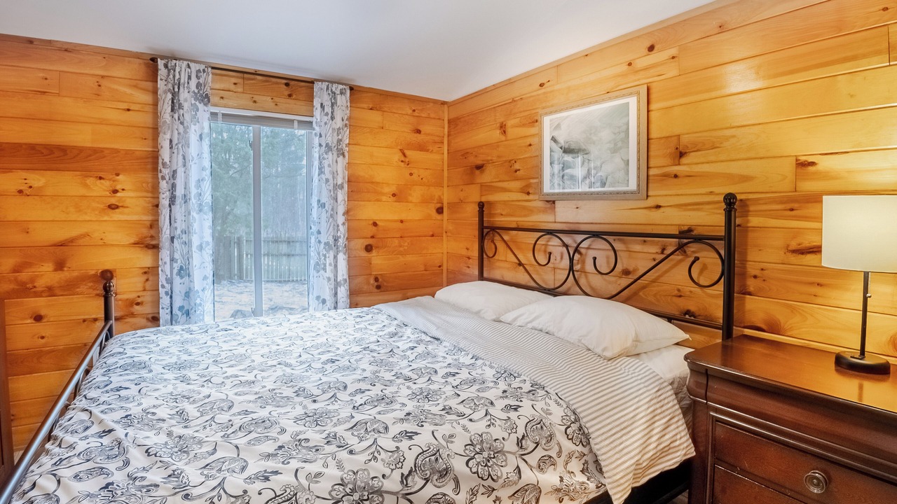 Photo of Bedroom in Arden