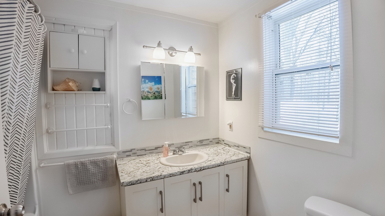 Photo of Bathroom in Arden