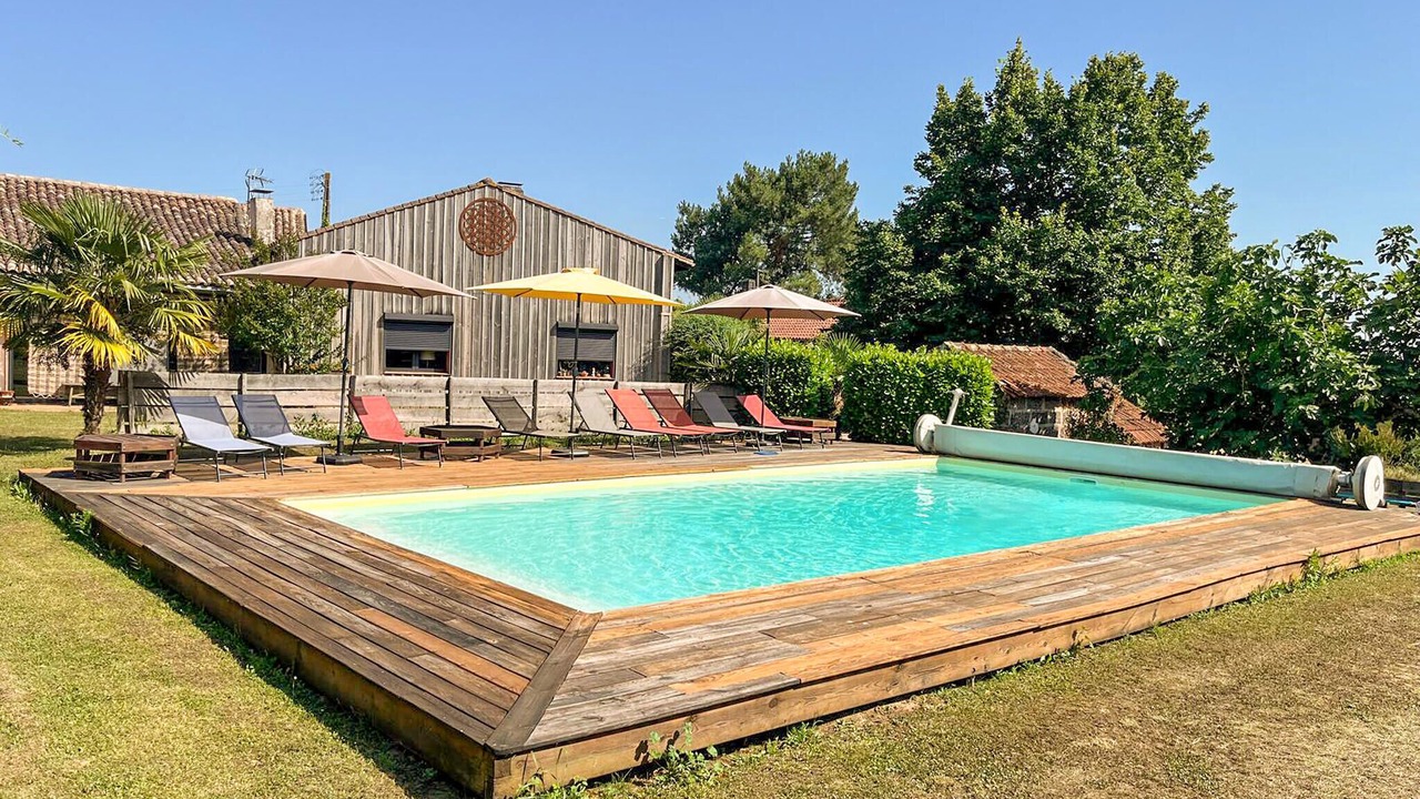 Photo of Outdoor in Mombrier