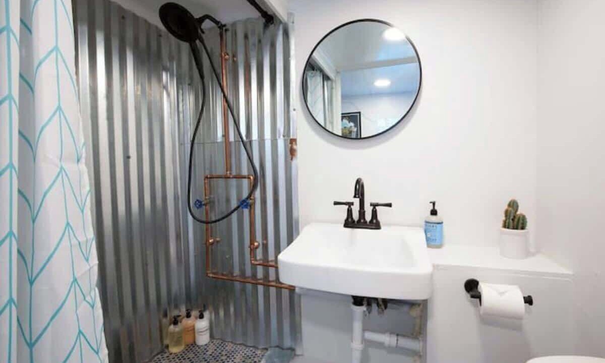 Photo of Bathroom in Franklin Park