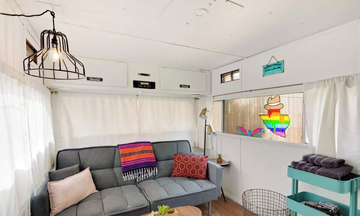 Photo of Livingroom in Franklin Park