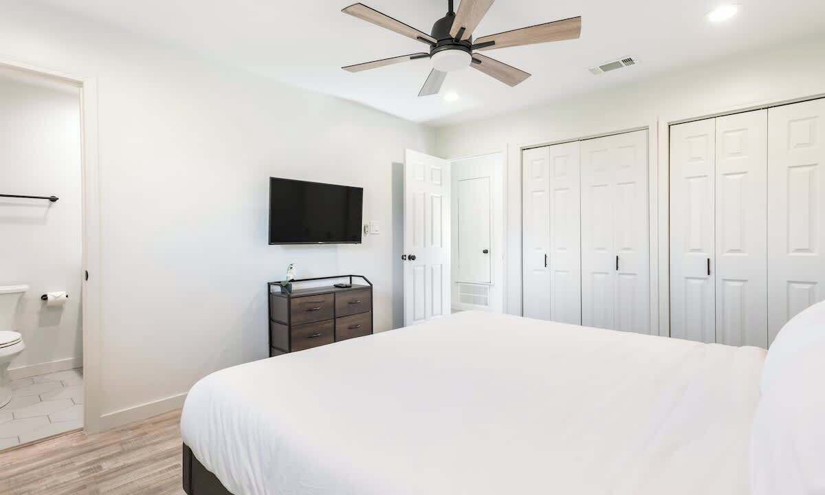 Photo of Bedroom in Franklin Park
