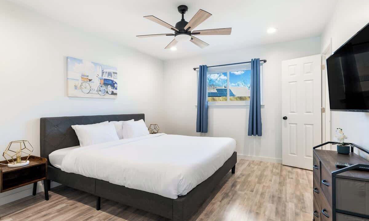 Photo of Bedroom in Franklin Park