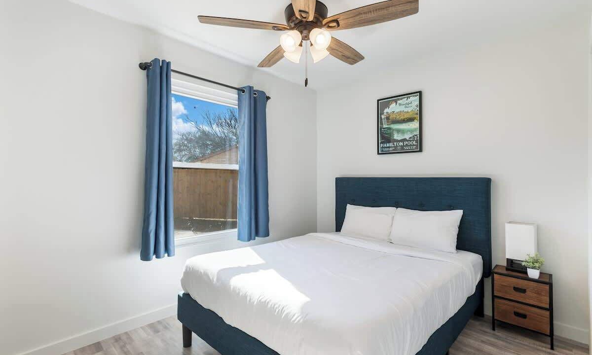 Photo of Bedroom in Franklin Park
