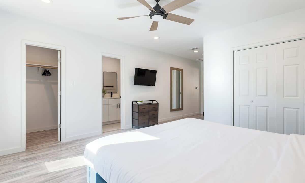 Photo of Bedroom in Franklin Park