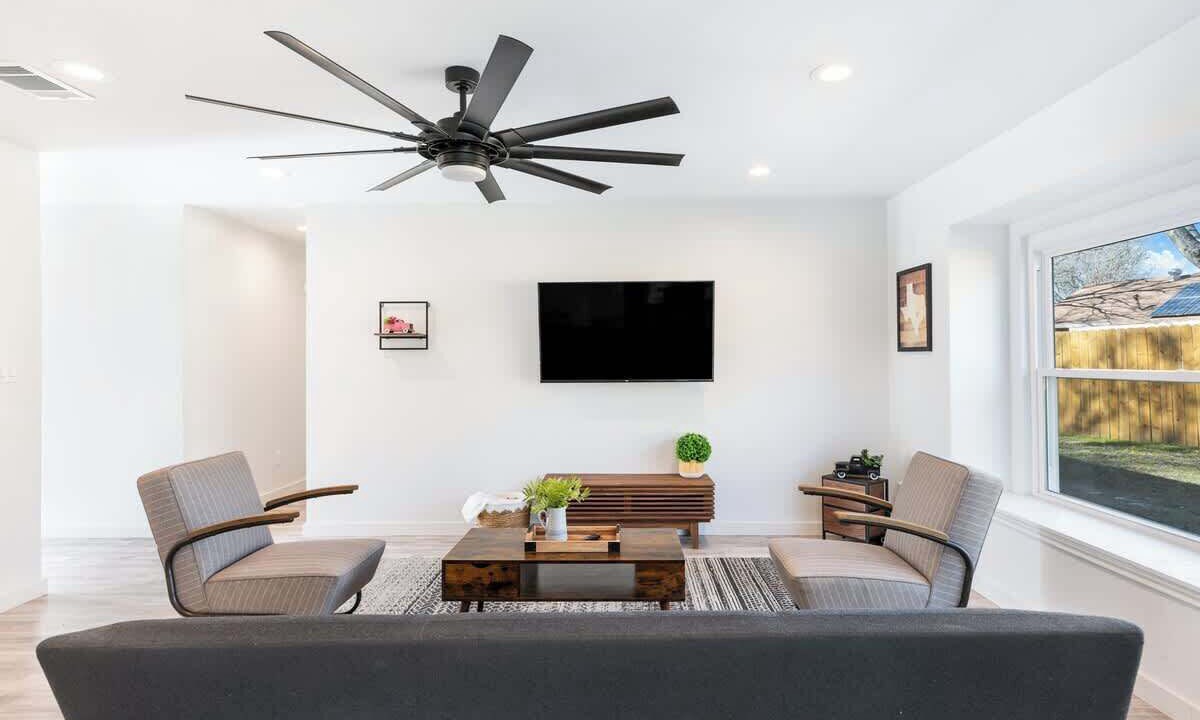 Photo of Livingroom in Franklin Park