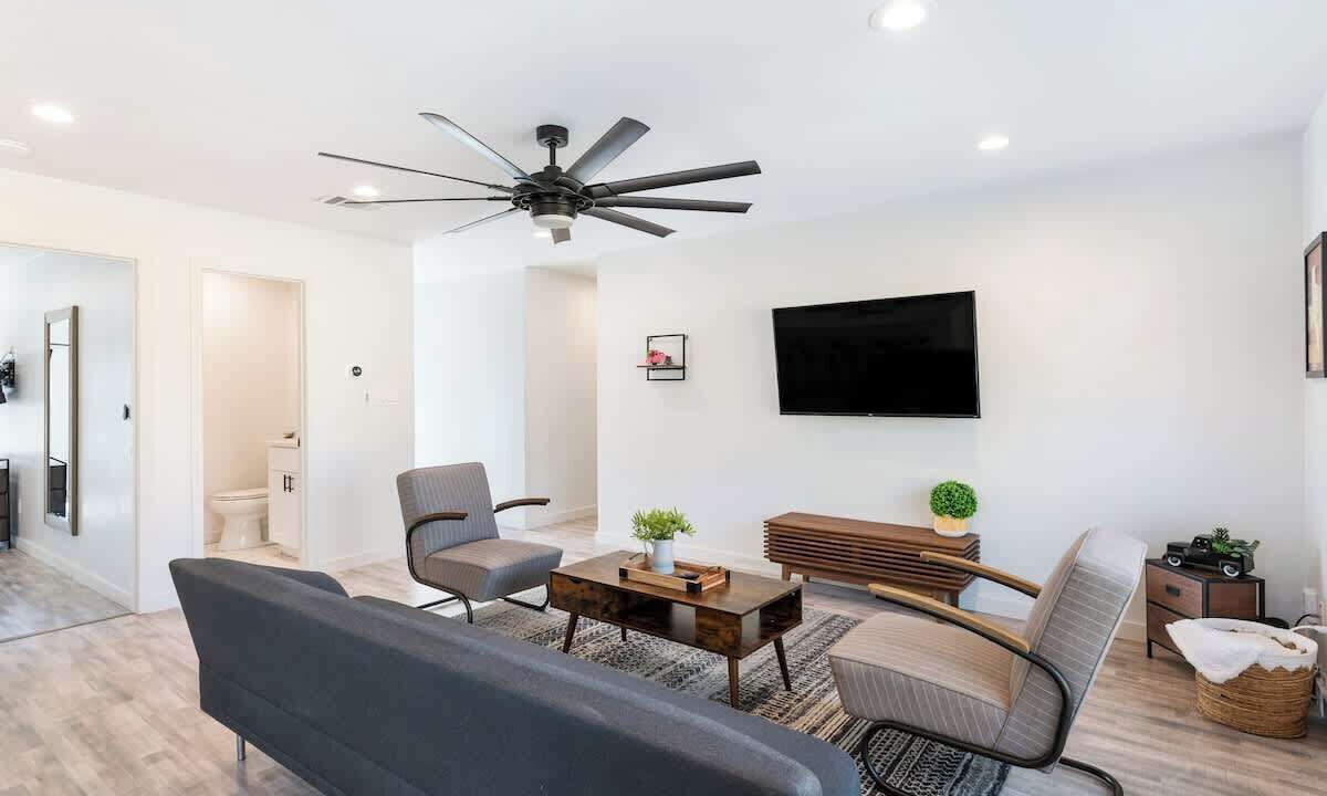 Photo of Livingroom in Franklin Park