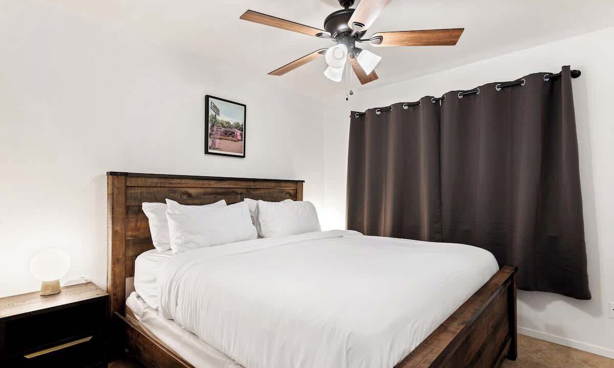 Photo of Bedroom in East Congress