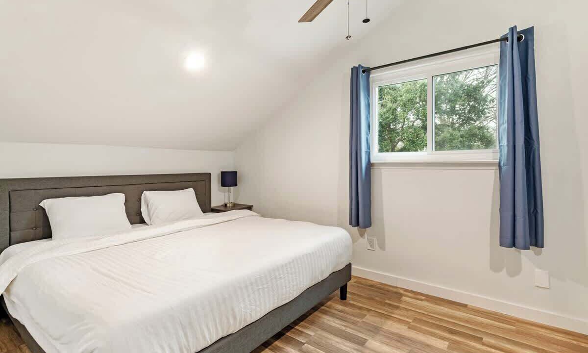 Photo of Bedroom in Franklin Park