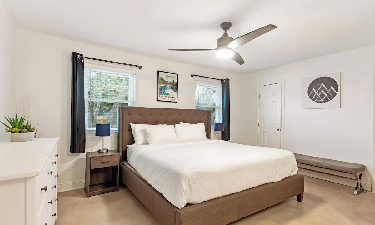 Photo of Bedroom in Franklin Park