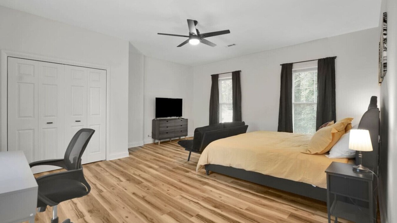 Photo of Bedroom in Mount Vernon