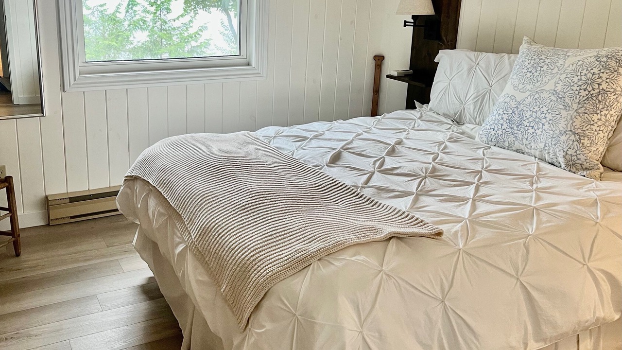 Photo of Bedroom in Utterson