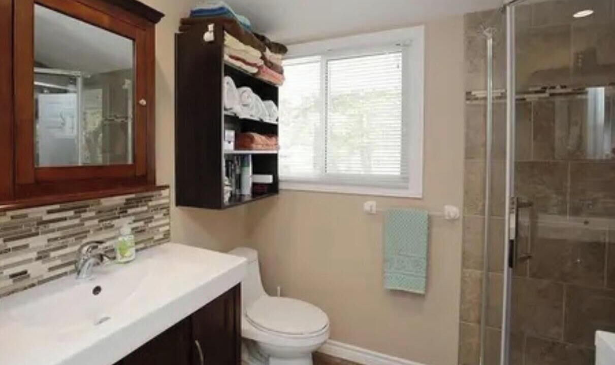 Photo of Bathroom in Lowbanks
