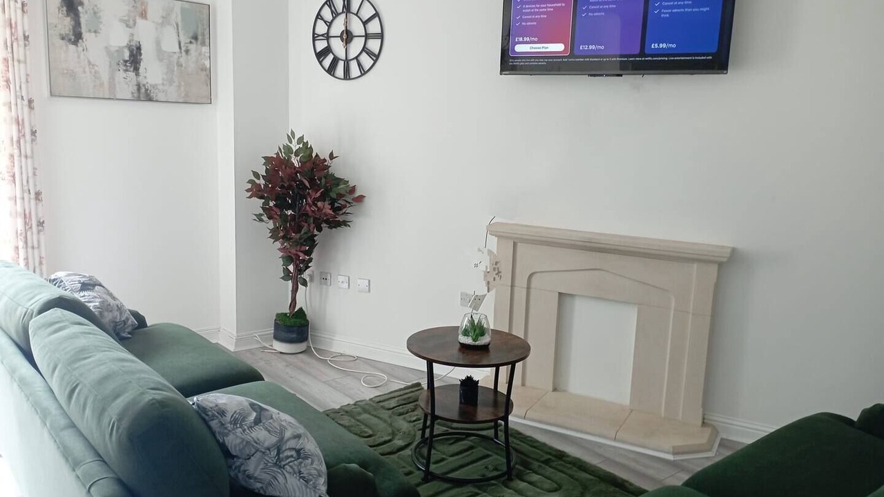 Photo of Livingroom in Swindon