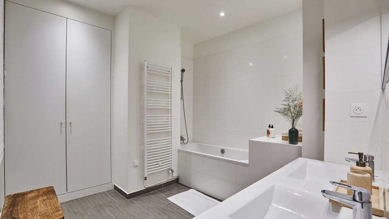 Photo of Bathroom in Quartier de la Porte-Saint-Denis