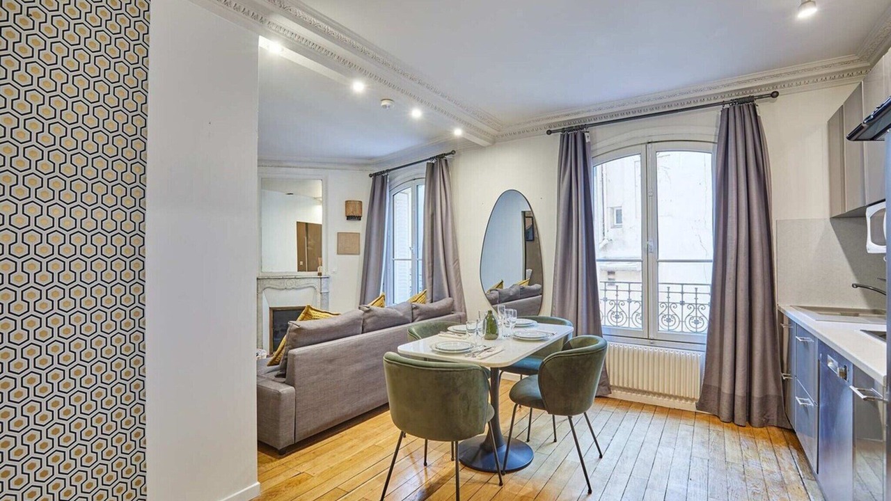 Photo of Livingroom in 10th Arrondissement