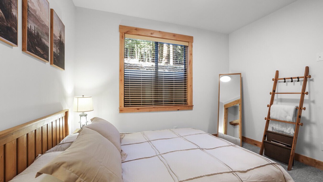 Photo of Bedroom in Kingswood Estates