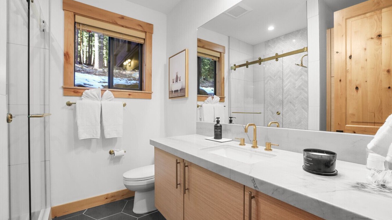 Photo of Bathroom in Kingswood Estates