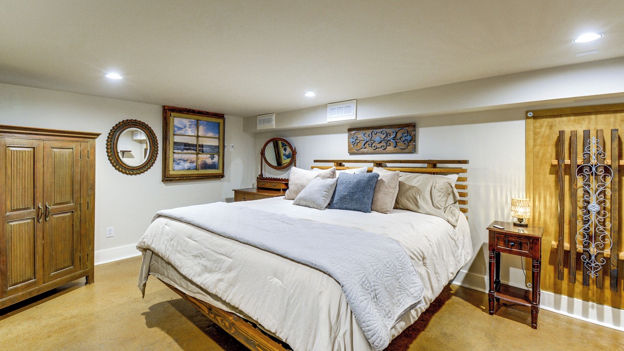 Photo of Bedroom in Poulsbo