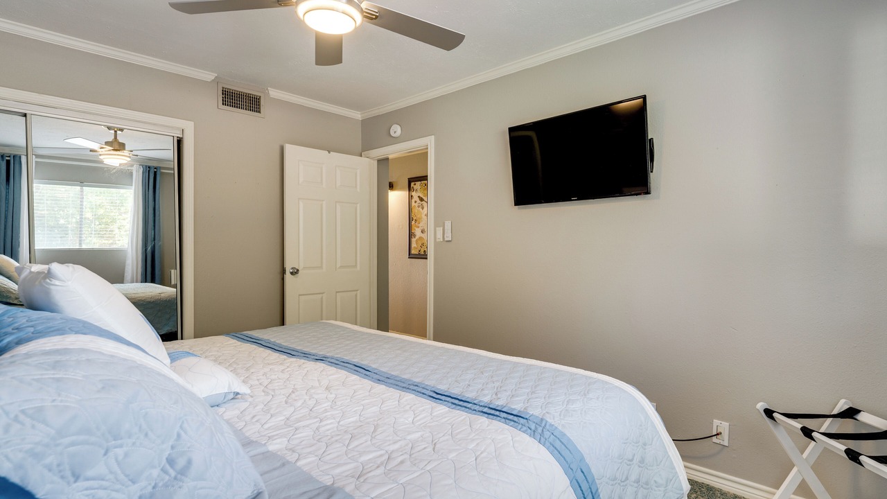 Photo of Bedroom in Walden on Lake Conroe