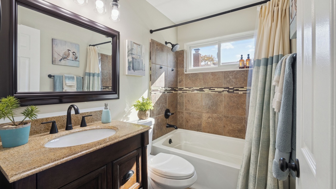 Photo of Bathroom in Warren