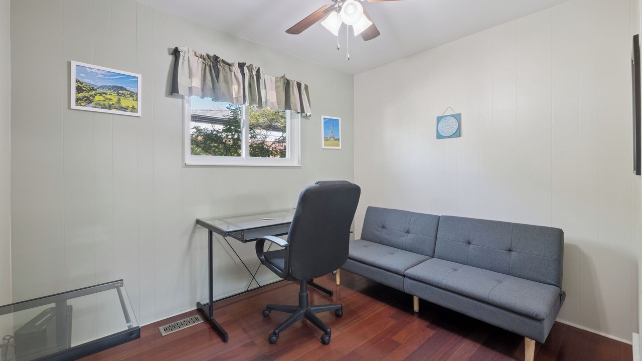 Photo of Livingroom in Warren