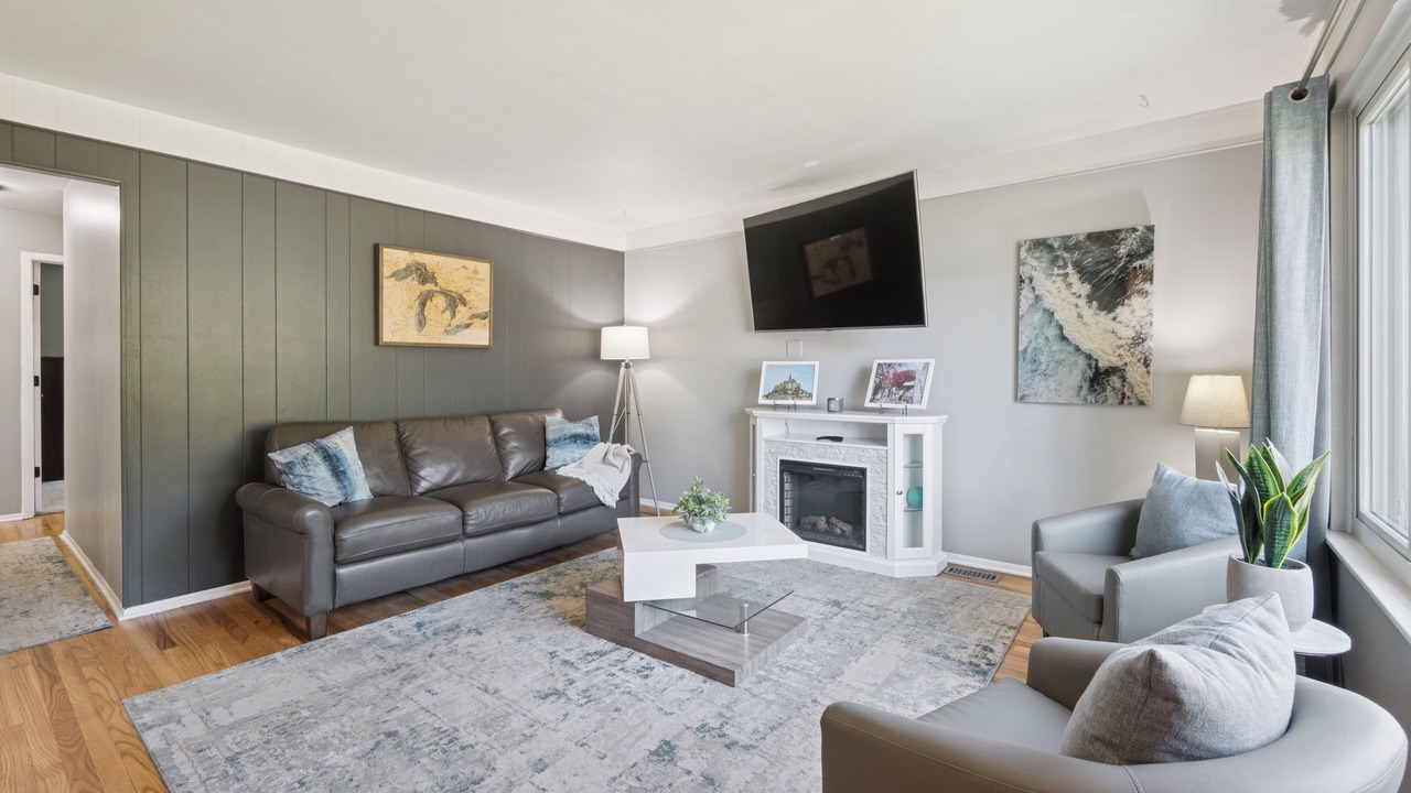 Photo of Livingroom in Warren