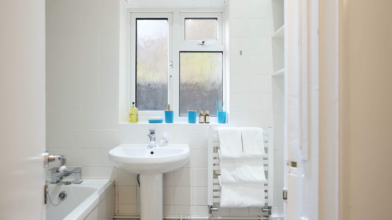 Photo of Bathroom in Tottenham Green