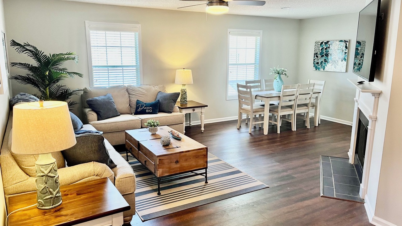 Photo of Livingroom in Saint Simons Heights