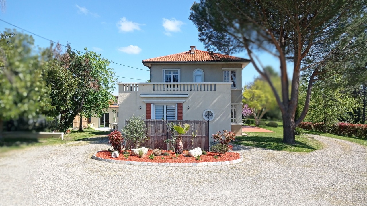 Photo of Outdoor in Galgon