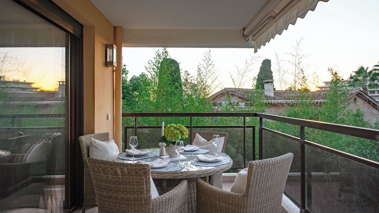 Photo of Patio Balcony in California - Pezou
