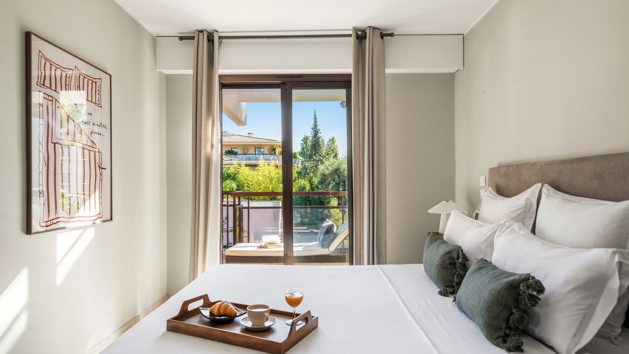 Photo of Bedroom in California - Pezou