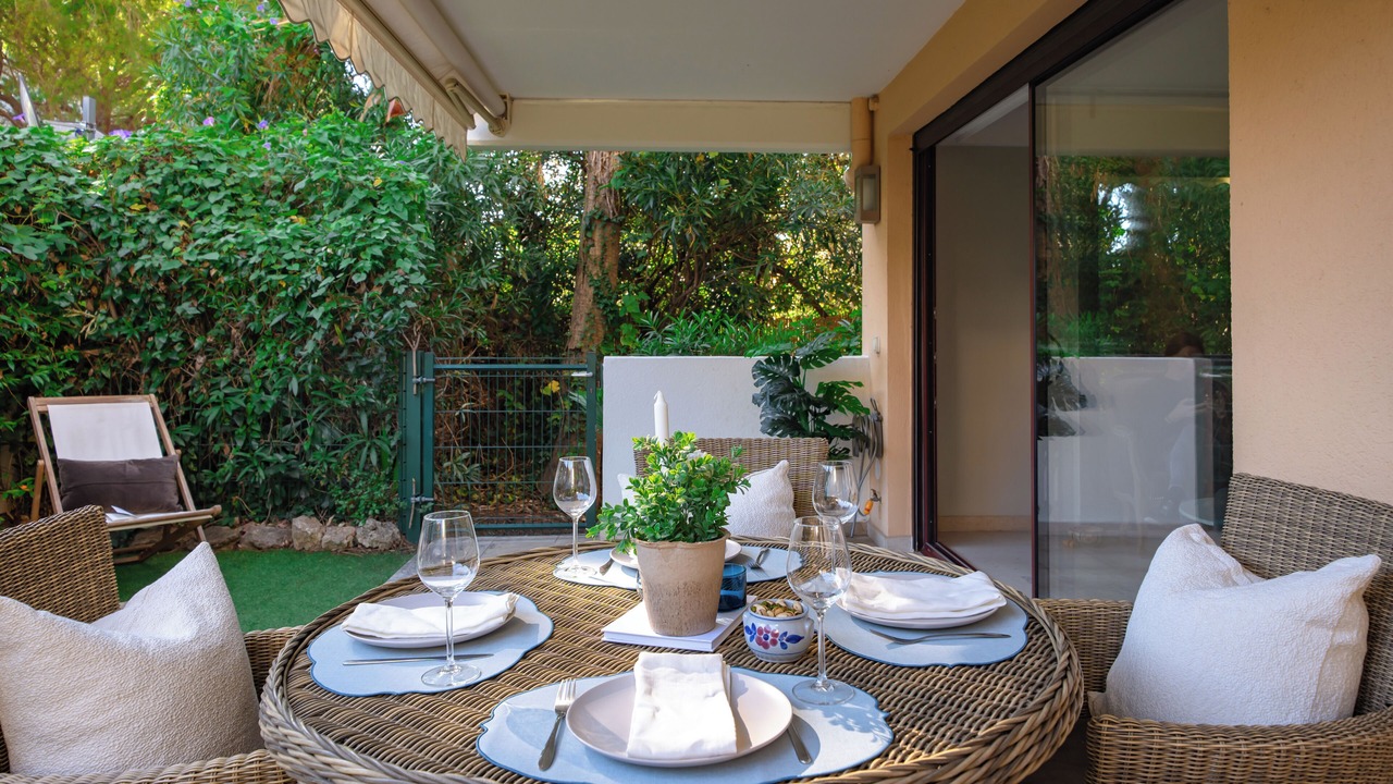 Photo of Patio Balcony in California - Pezou