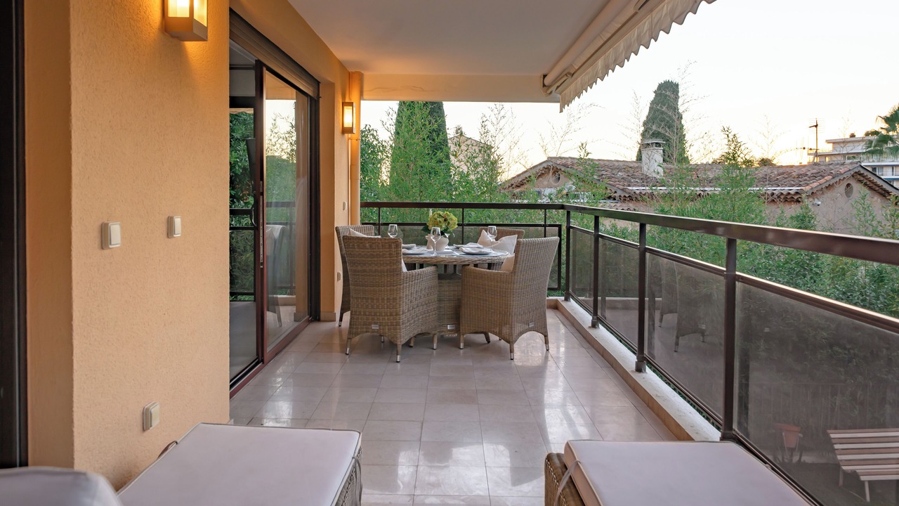 Photo of Patio Balcony in California - Pezou