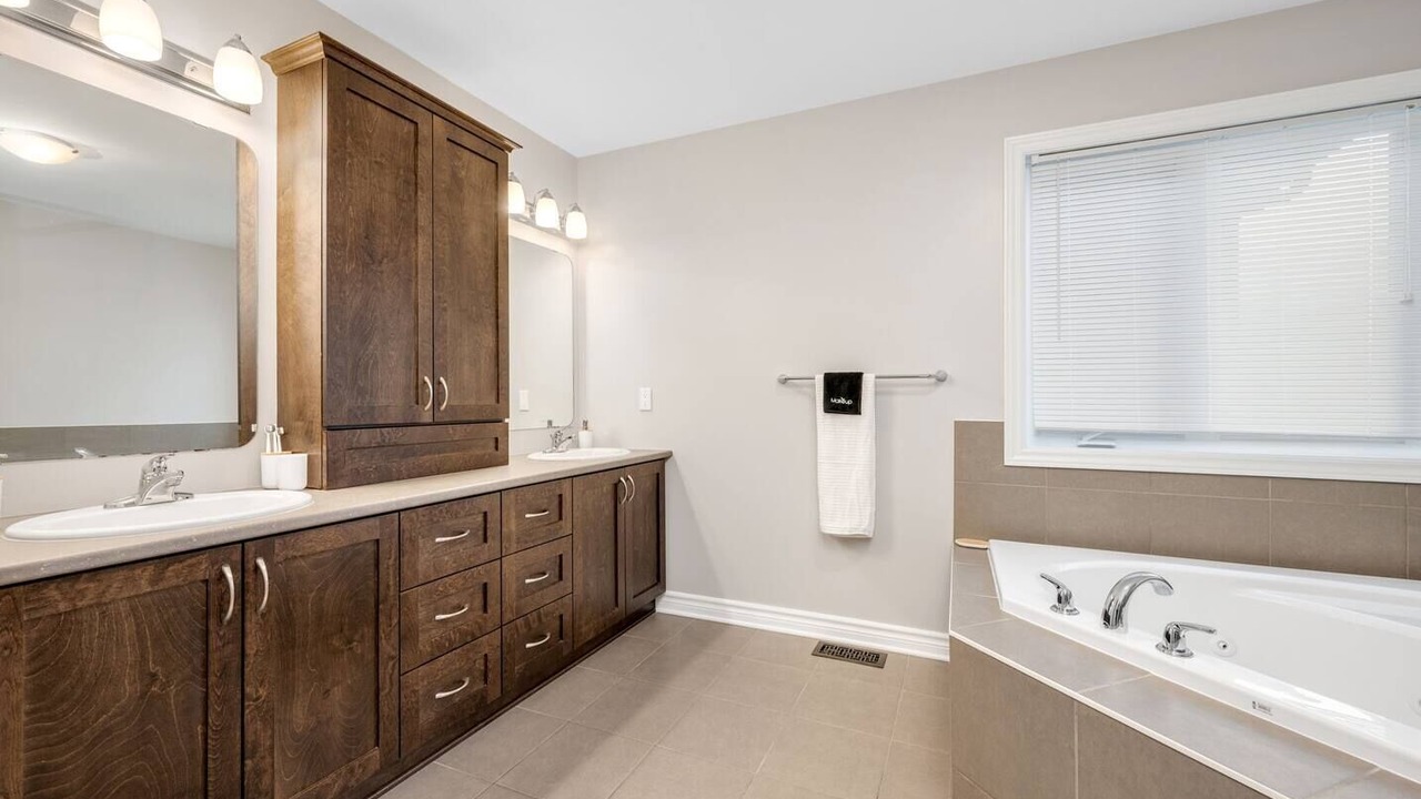 Photo of Bathroom in Ottawa Division