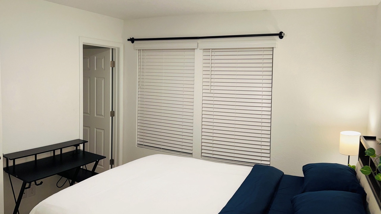 Photo of Bedroom in Baymeadows