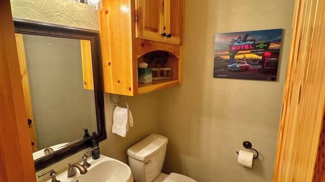 Photo of Bathroom in Canyon