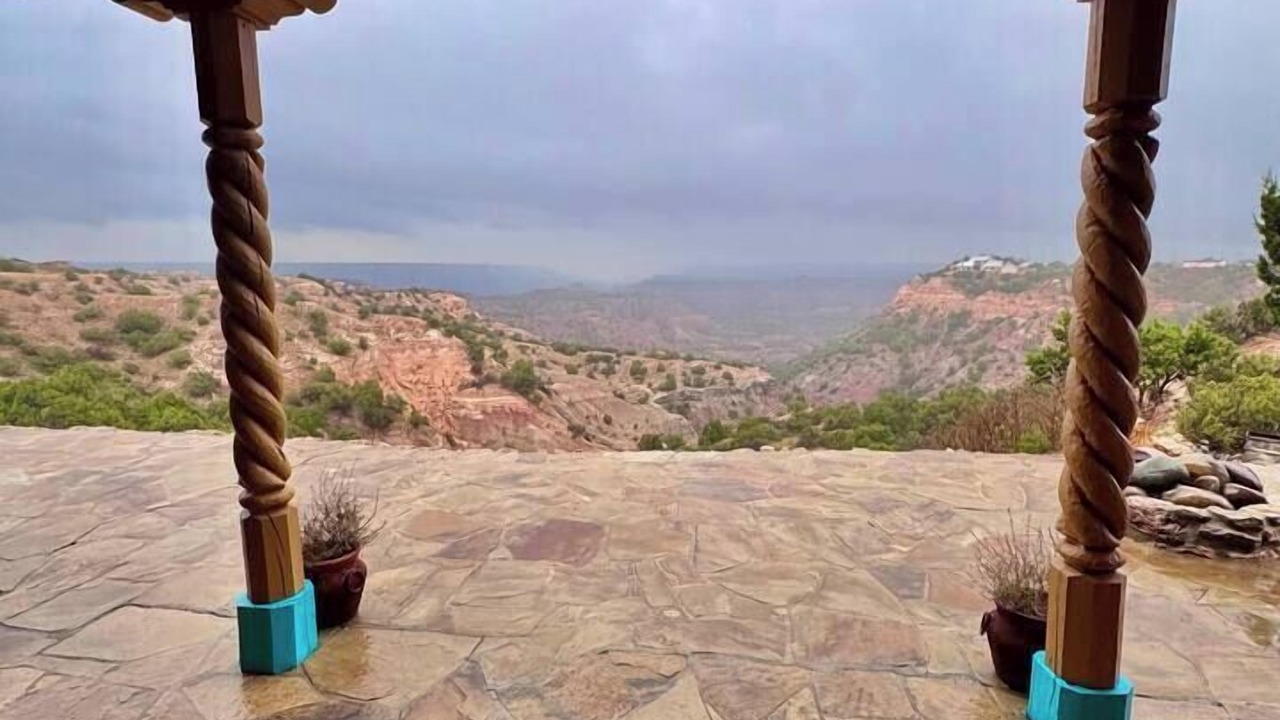 Photo of Patio Balcony in Canyon