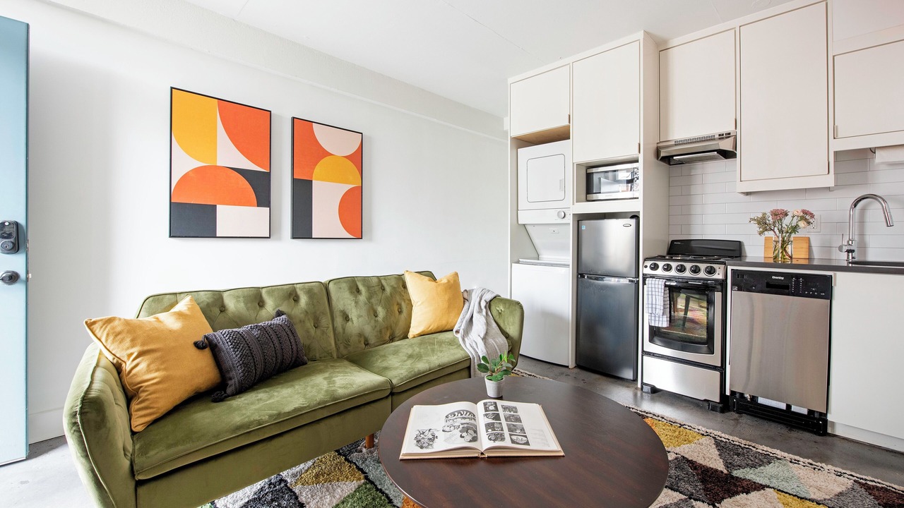 Photo of Livingroom in Virginia Highland
