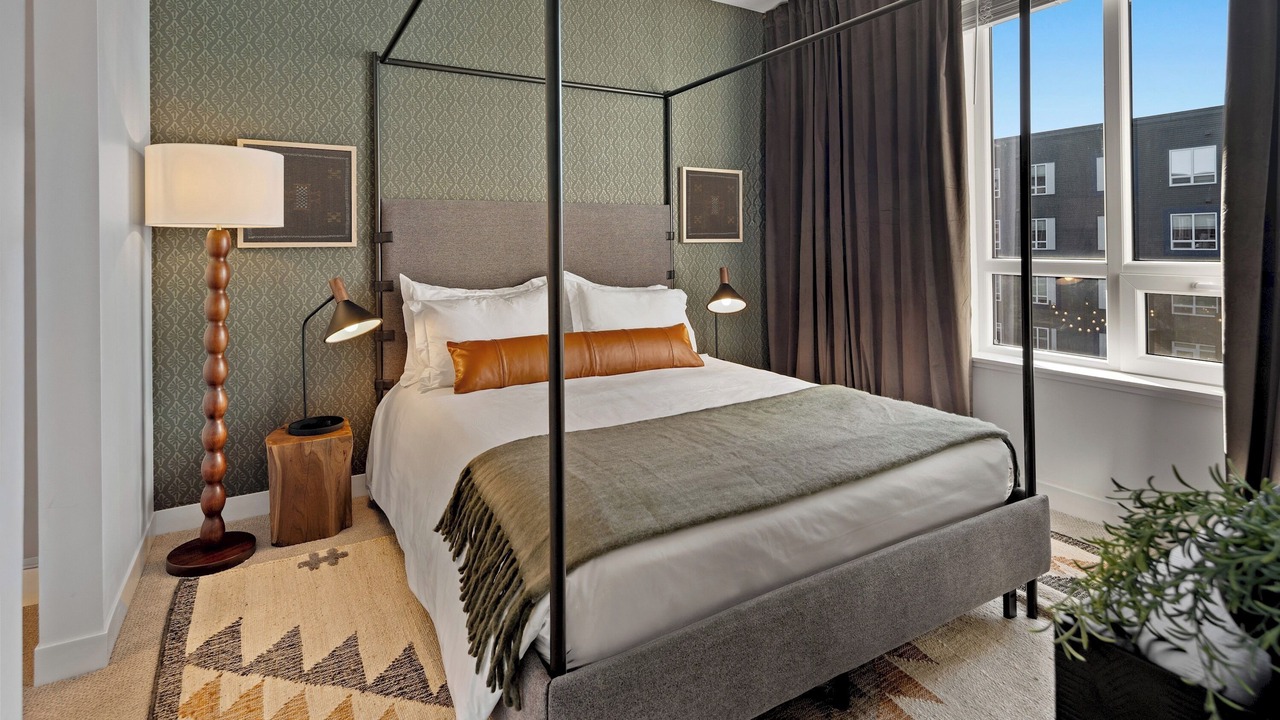 Photo of Others in Everett