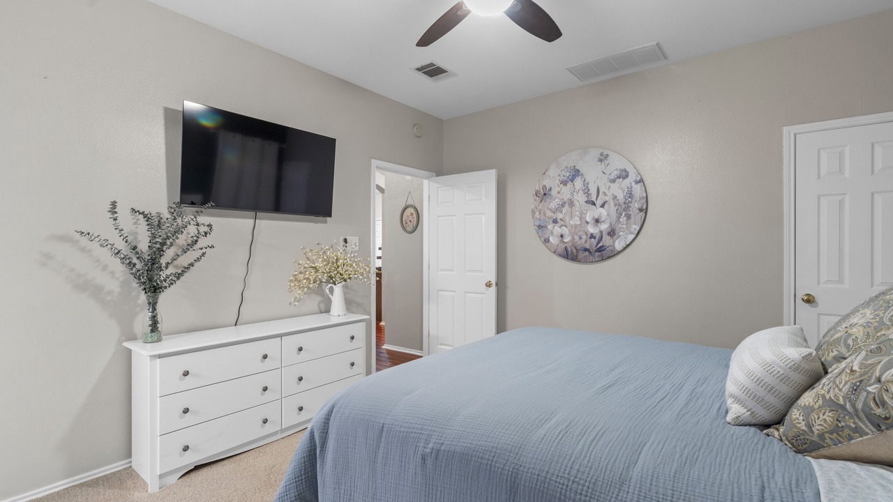 Photo of Bedroom in Leander