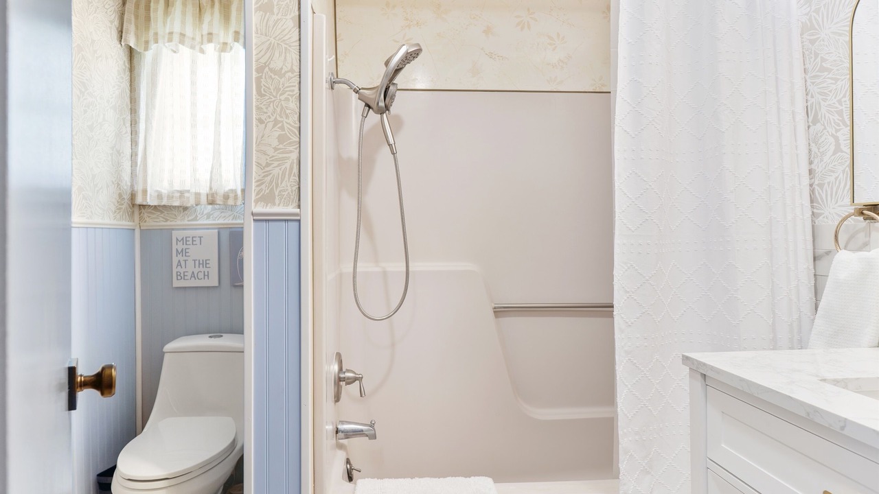 Photo of Bathroom in Cedar Lane