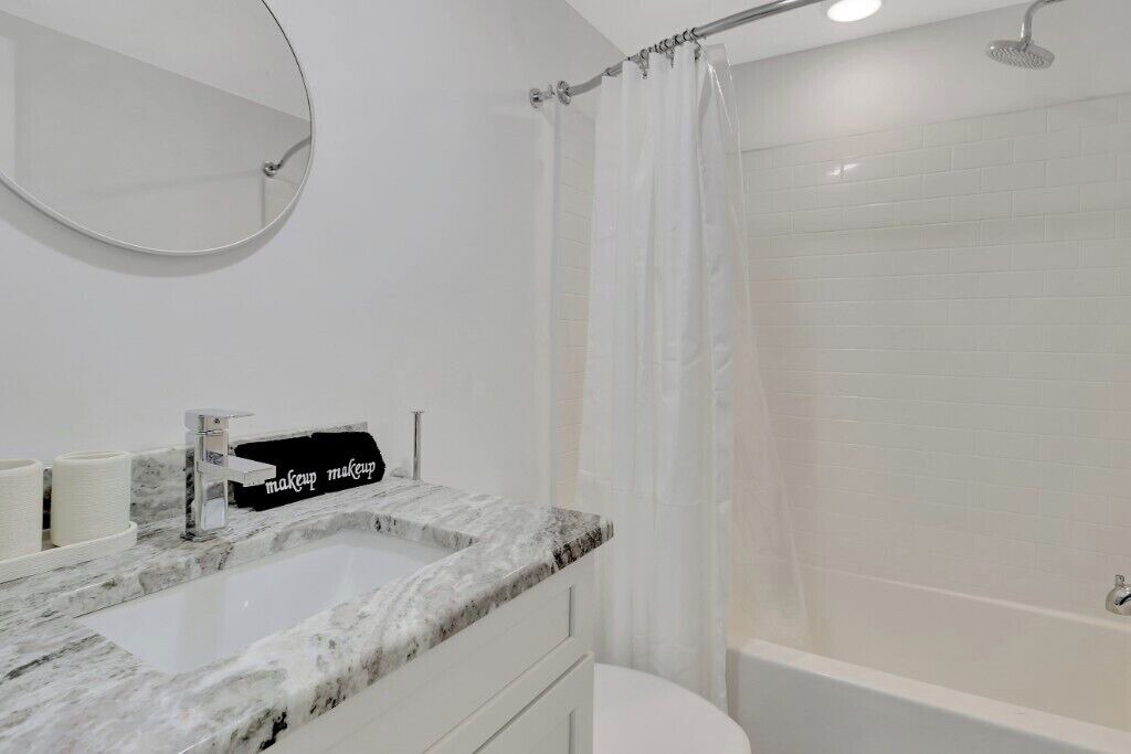 Photo of Bathroom in Pine Bluff