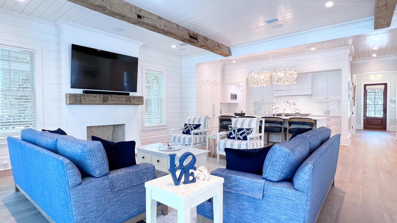 Photo of Livingroom in WaterSound Beach